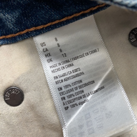 ❤️Sold❤️ AE Distressed Denim Skirt ❤️ - Picture 6 of 8